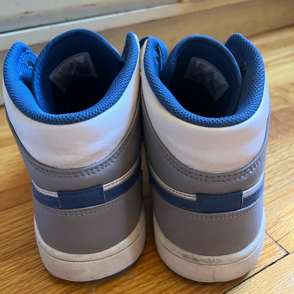 Grey And Blue Jordan 1 - Picture 4 of 7